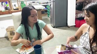 while looking at some magazines with my friend I get horny until I fuck her and make her squirt - 5 image