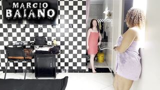 I WAS CALLED BY TWO HOT HOTS TO DO A FAVOR BUT I WAS SURPRISED WITH THE BITCHES SENDING ME TO EAT THEM - ELIANE FRACTION AND LORRANY EXOTICA - WATCH FULL ON RED - 4 image