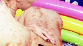 Kissing turns into food wrestling between the two brunette - 11 image