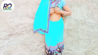 Village ki bhabhi ne saree finger karke ke man ki niyat Badal dali saree removing finger show and chudai - 3 image