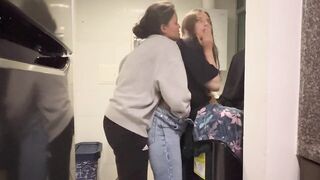 I fuck my stepsister in the laundry room - 3 image
