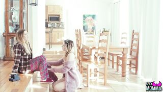 SEXY MOMMA - River Lynn Knows What Step Mom Lindsay Likes - 4 image