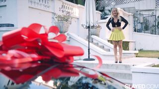 SLAYED Hot baddies Blake & Vic can't resist being naughty - 3 image