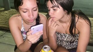 I fuck my girlfriend inside the car and make her squirt - 2 image