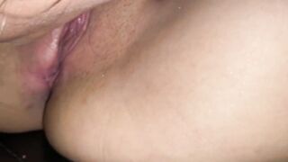 I fuck my girlfriend inside the car and make her squirt - 8 image