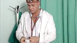 Lesbian sex with nurse in PECCATI DI UNA CASALINGA scene 03 - 3 image