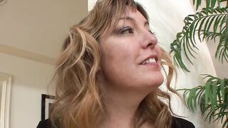 lesbians Kiera and Maple Lee are teen with big tits - 2 image