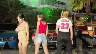 three women's kiss ends with dildo insertion GGmansion - 2 image