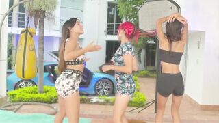 pool party ends in tasty blowjobs GGmansion - 3 image