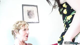 Molly and Valentina enjoys cunnilingus together - 4 image