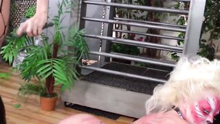 Lezdom Mistress dominate bodypainting cat with fisting and licking - 6 image