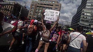 Giving away kisses in CDMX, with a skirt I went out the day of the LGBT march, would you like a little kiss or a blowjob next time? (Leave your comment) - 11 image
