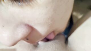 Licking pussy in the bath - 14 image