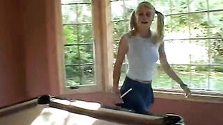 Little Summer eats out horny lez - 7 image
