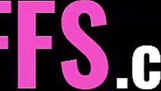 Attractive BFFS Chloe Temple, Aubry Babcock & Sawyer Cassidy Get Protein Shot After Workout - BFFS - 3 image