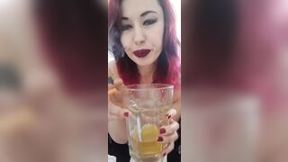 Big boobs Milf Smoking Peeing in a Cup, opening wide asshole pussy - 4 image