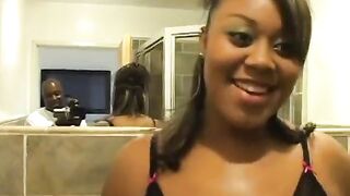 Watch black girl sit on the toilet naked and rub herself in fish net stockings - 15 image