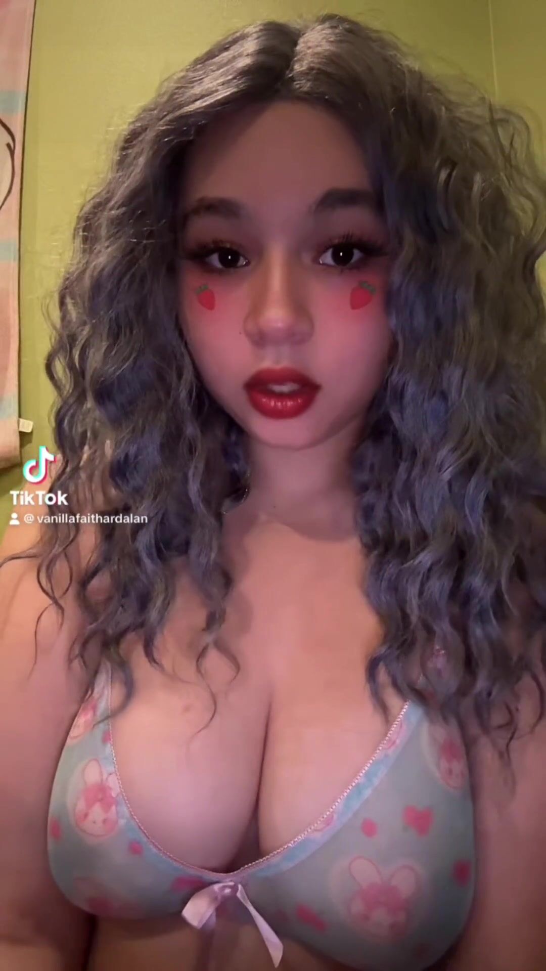 TikTok Egirl Slut With Big Boobs Vanilla Faith watch online