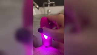 Pussy playing bath times with my faithful companion - 2 image