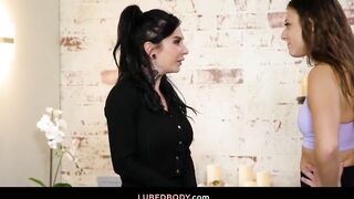 Gia Derza gives stepmom Joanna a massage to bond deeply - 2 image