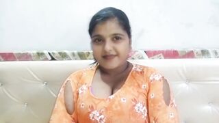 Desi Indian Hot Sofia Aunty Ke Ghar Pe Jaake Choda Jab Wo Akeli Thi xxx videos In Hindi Voice