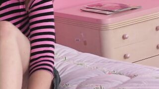 Little April Fingering and Masturbating closeup - 4 image