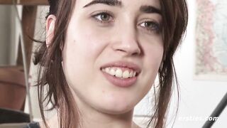 Ersties - Sweet hamburger Effie masturbates with fingers - 15 image