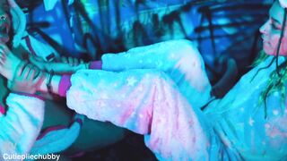 BBW Ebomy Lesbian feet worship on pettie tattoed girlfriend - 14 image