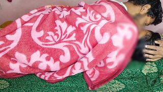 Dehati Bhabhi ji Ko AkeLi Thi Ghar Me Maje Se Bohat PeLa - 4 image