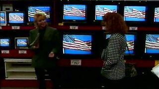 lesbians secretly lick their bare pussies in store - 3 image