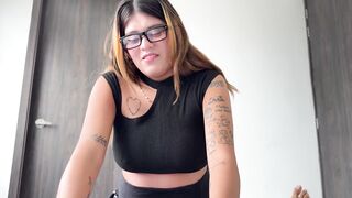 I meet my best friend's stepsister and I want to fuck her really hard until I cum rich. - 7 image