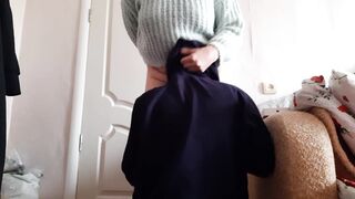 For a gift, my stepsister let me cum in her mouth - 5 image