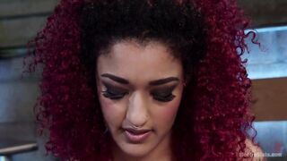 New Electroslut Bombshell Gets Shocked - 12 image