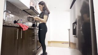 My best friend and I are hiding a secret in the laundromat - 4 image