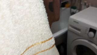 I spy on my inexperienceder step sister in the bathroom and jerk off - 3 image