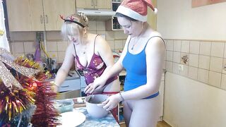 Watch Konstanzia & Assol26 in kitchen kiss and share a steamy pussy-licking session - 13 image