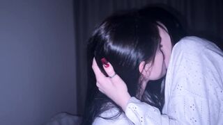 Hazel Eyes and Crush share a rough tongue-in-cheek party in the living room