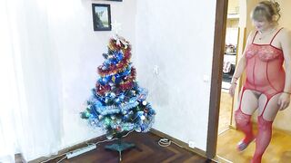 Old and young lesbian couple can't resist each other's tempting ass and tits