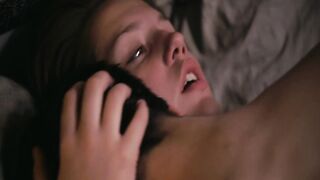 Lea Seydoux and her French celebrity girlfriend indulge in steamy lesbian action - 3 image