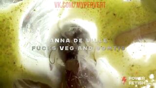 Anna De Ville & Brittany Bardot in extreme feticismo - Inevitable squirt & anal action