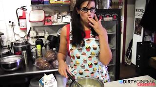 Alani Pi dominates Penny Barber in a baker's aisles