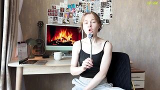 Maya Stone gets down and dirty with herself in solo play for real orgasm - 12 image