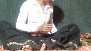 Neha was rubbed by her brother-in-law on the pretext of oil massage, when the husband was out of the house in Hindi voice - 2 image